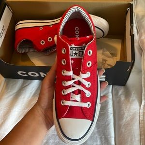 Red converse with white stars